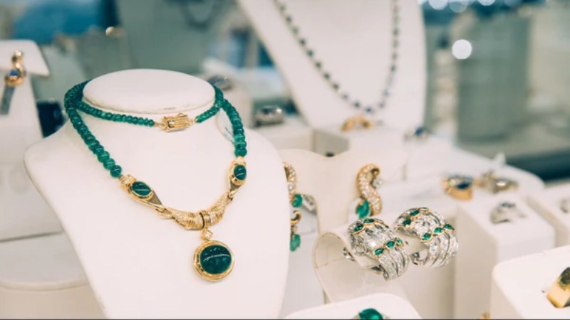 How Scottsdale Became a Destination for High-Value Jewelry Investments