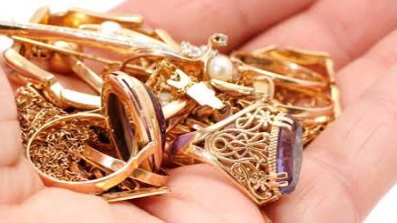 Why More Arizonans Are Cashing In on Jewelry Than Ever Before